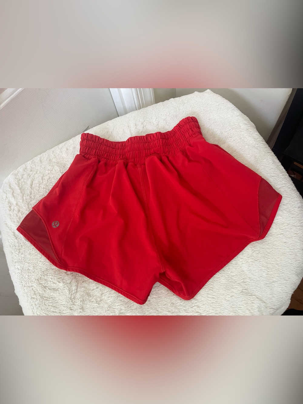 lululemon athletica Hotty Hot Red Women’s Athletic Shorts Size 2